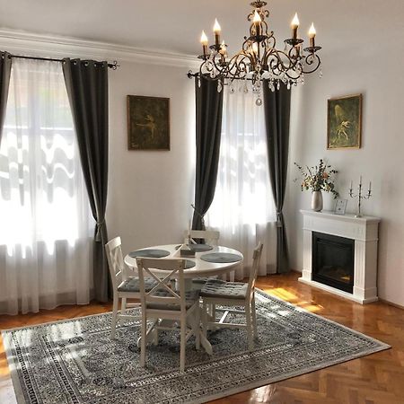 Residence Piata Armelor Sibiu Esterno foto