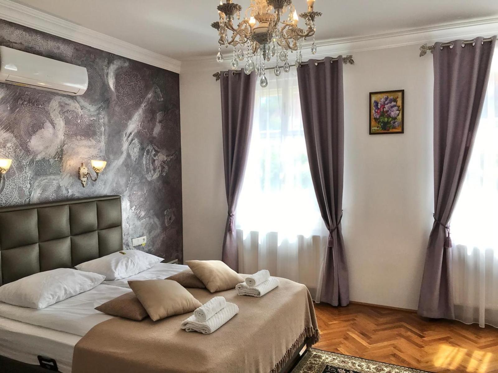 Residence Piata Armelor Sibiu Esterno foto
