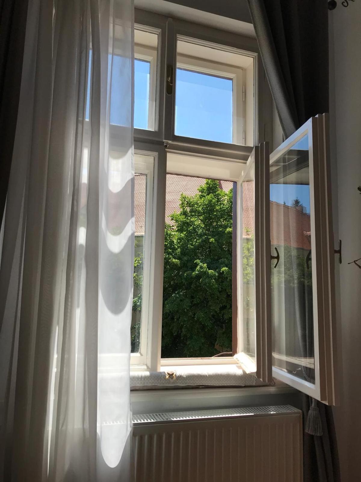 Residence Piata Armelor Sibiu Esterno foto