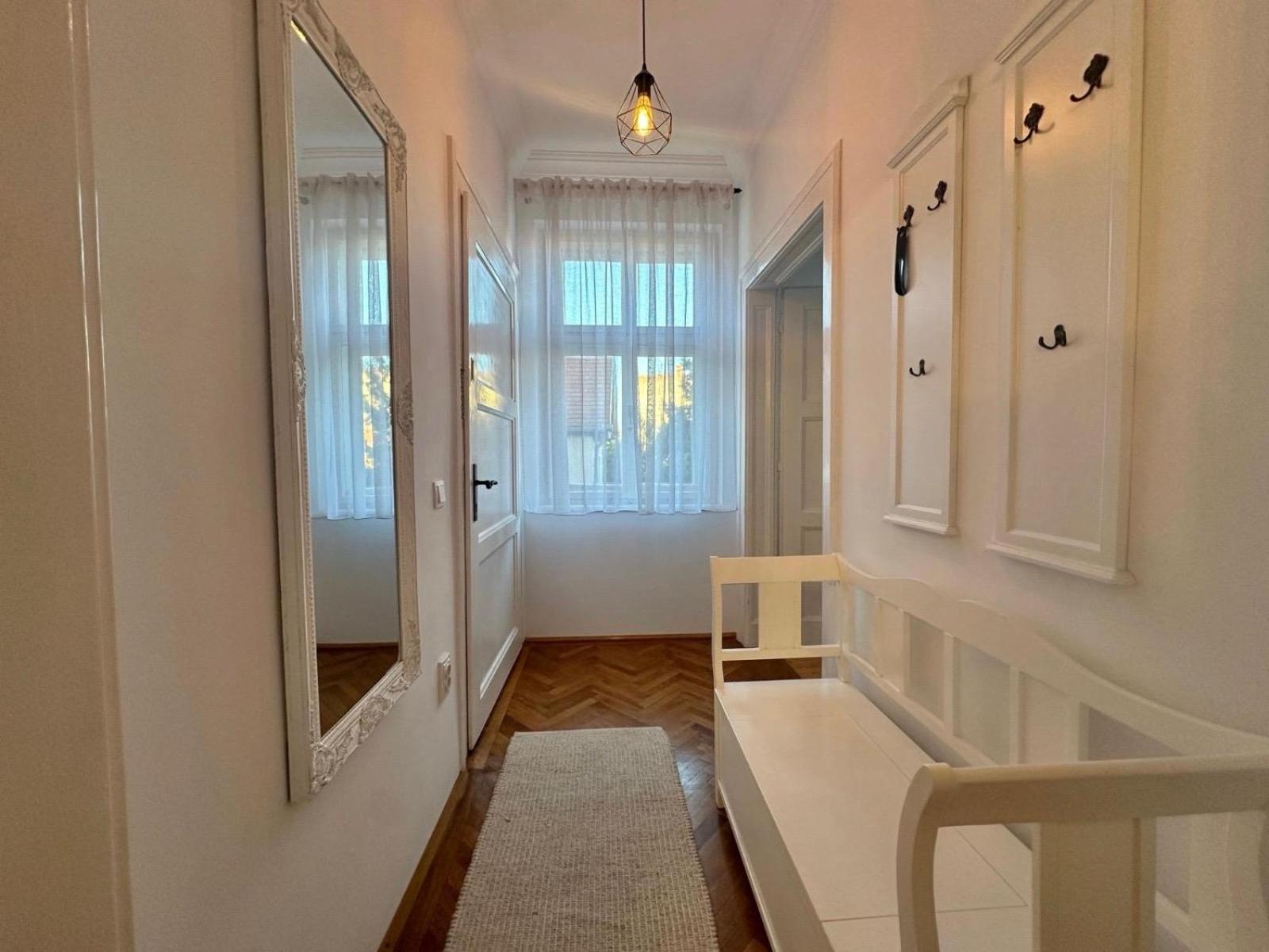 Residence Piata Armelor Sibiu Esterno foto